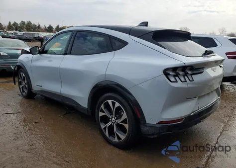 2023 Ford Mustang Mach-E Premium z USA, uszkodzony, nr VIN 3FMTK3SU0PMA77124